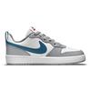 Nike Court Borough Low 2 GS Bianco Light Smoke Grey Marina Scarpe da ginnastica per bambini Habanero-Rosso BQ5448-117
