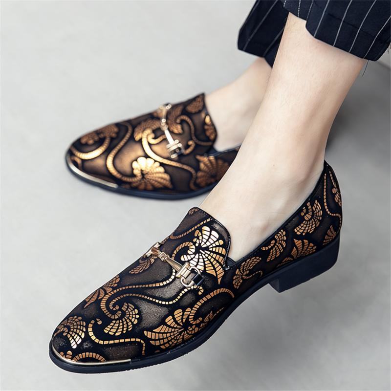 Fashion New Dress Leather Shoes For Men Luxury Brand British Gold Blue National Pattern Oxfords Gentleman Wedding Prom Footwear