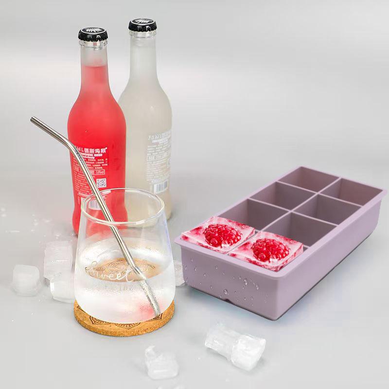 Silicone Ice Cube Tray with Lid - 8-Cube Whiskey Maker, Food-Grade for Home & Commercial Use