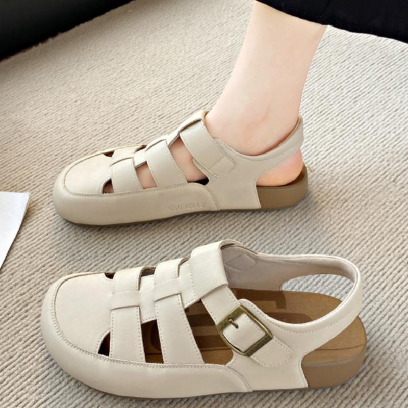 Fashion 2025 Summer New Style Hollow Breathable Women Sandals Classical Outside Beach Flat Shoes Colsed Toe Low Heels Women Sandals