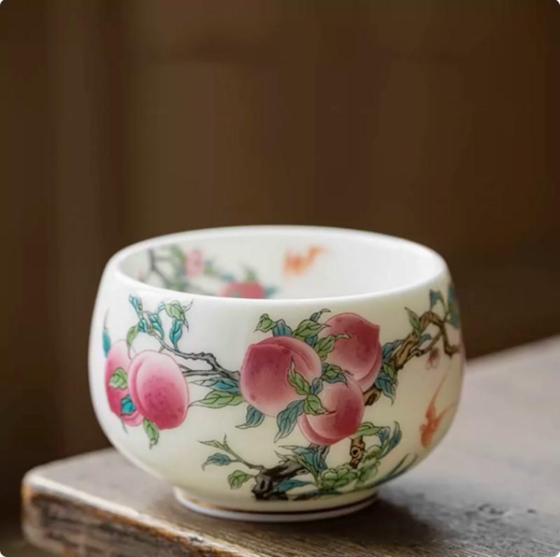 

1PCS 150ML Boutique Ceramic Tea Cup Yangzhi Jade Masters Single Cup Handmade Pink Retro Chinese Beauty Tea Set 8x5.5cm 150ml