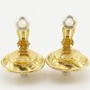 CHANEL COCO Mark Earring vintage Plated Gold/Fake pearl 15.0g Women Used