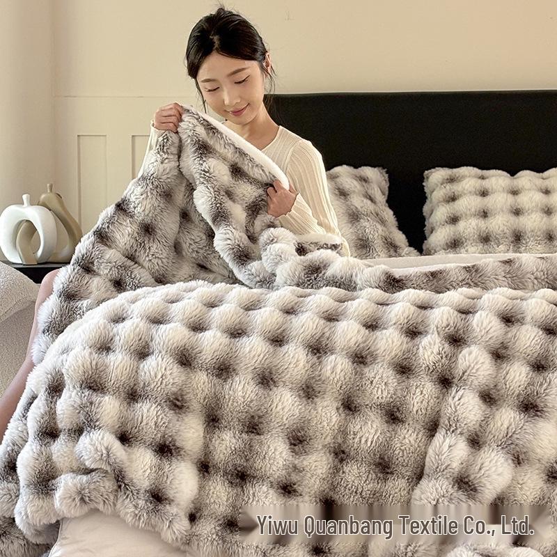 Double-Sided Thickened Tuscan Imitation Rabbit Fur Fleece Blanket for Sofa or Office Nap