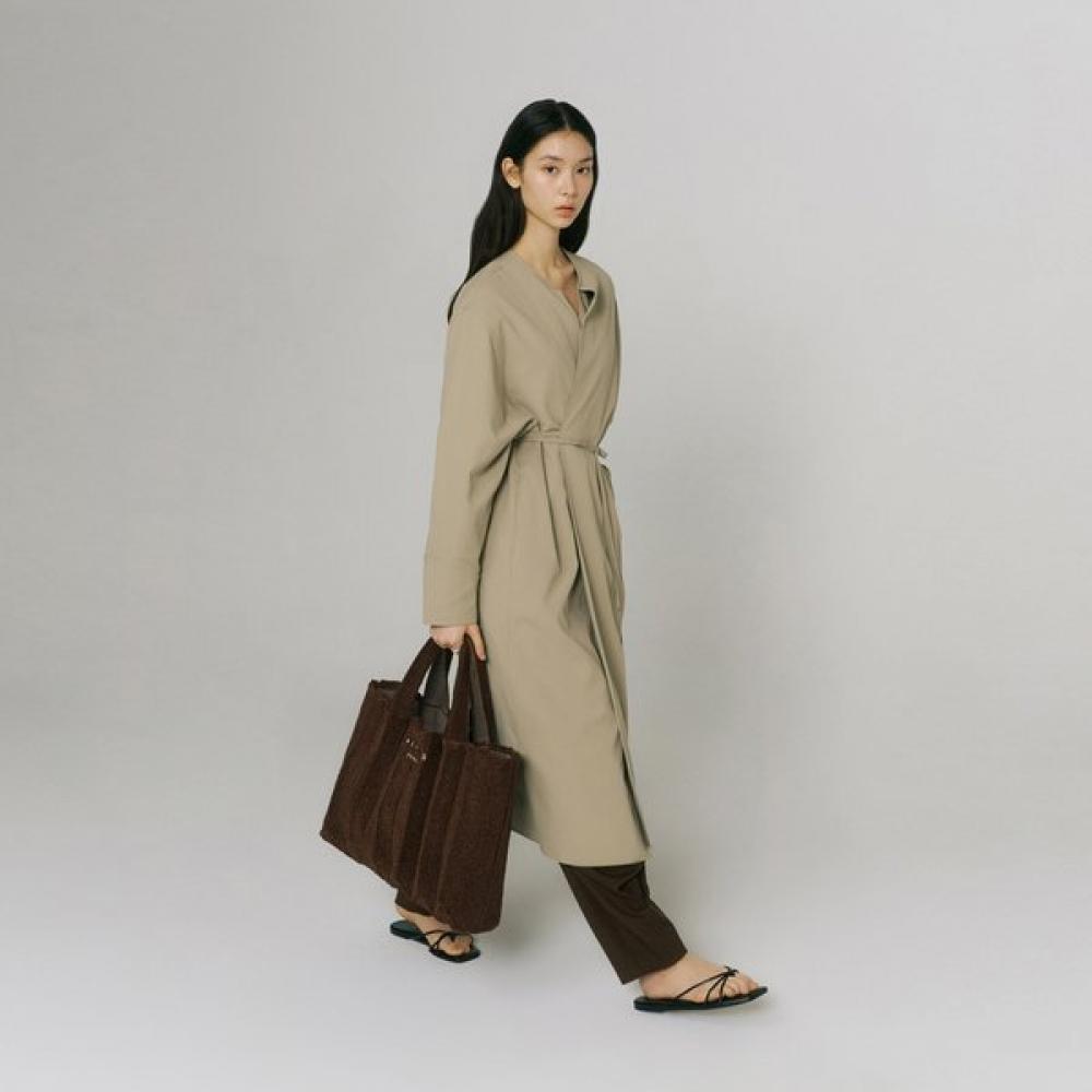 

Pleatsmama Oversize Tote Bag Poodle Chocolate Single option