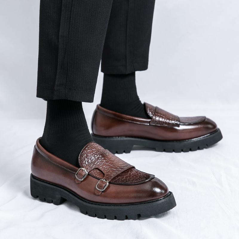 Fashion Round headed men's loafers Fashionable double buckle design style Wedding party outdoor trendy casual thick soled men's shoes