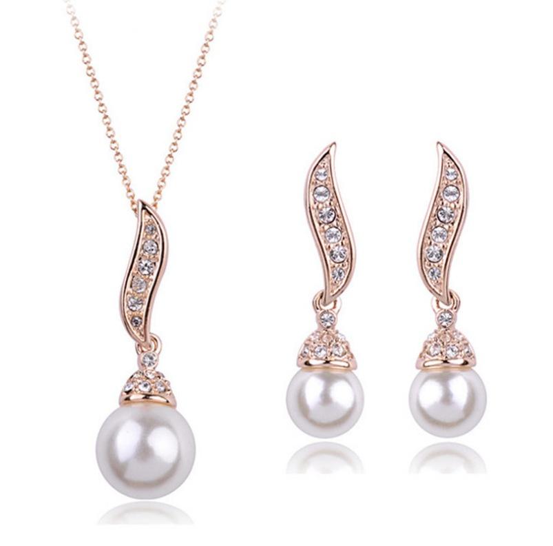 European and American Style Jewelry Set Diamond Angel Wings Pearl Rhinestone Stud Necklace