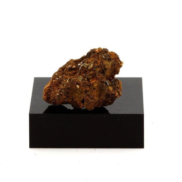 Pumpellyite 15.5 carats