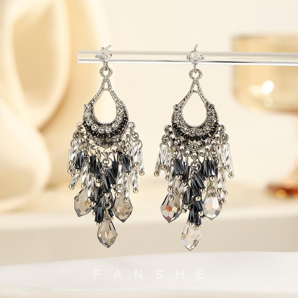 Retro Heavy Industry Crystal Fringed Earrings Personality Exaggeration Silver Needle Earrings Long Light Luxury Premium Ethnic Style Earrings