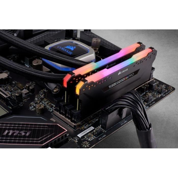 Mémoire RAM - CORSAIR - Vengeance RGB Pro DDR4 - 32GB 2x16GB DIMM - 3200 MHz - 1.35V - Noir (CMW32GX4M2E3200C)