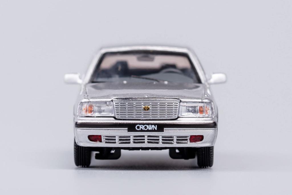 Gaincorp Products 1/64 Scale Toyota Crown JZS155 LHD Silver Finished Model KS-012-67