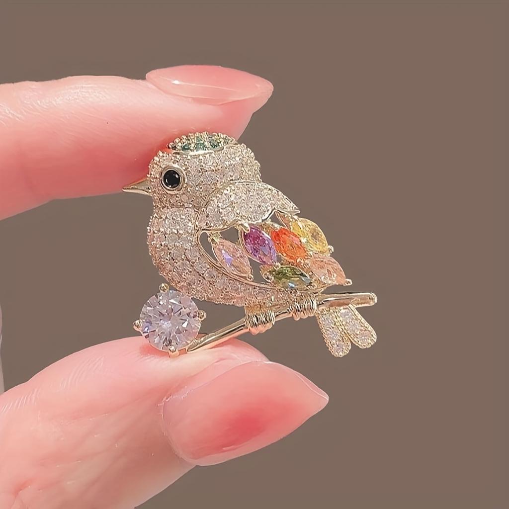 Brooch, Casual Versatile and Elegant Outdoor Brooch, Suitable for Women and Girls, Wedding Banquets, Dance Parties, Dating Gifts