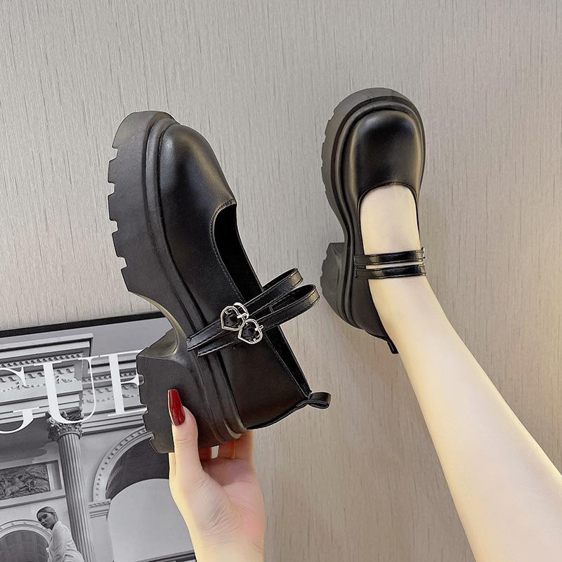 Schwarze Plateau-Pumps mit Knöchelschnalle für Damen im japanischen Lackleder-Mary-Jane-Stil, Damen-Punk-Lolita-Schuhe mit dicken Absätzen
