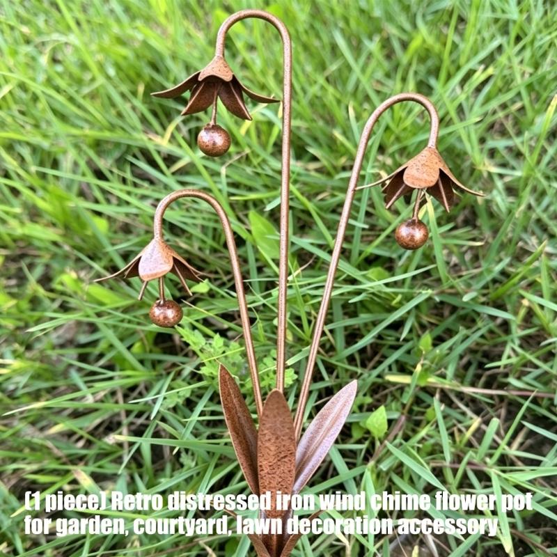 Rusty Bluebell Flower Shape Metal Decorative Stakes Freestanding Outdoor Garden Decoration for Balcony Courtyards