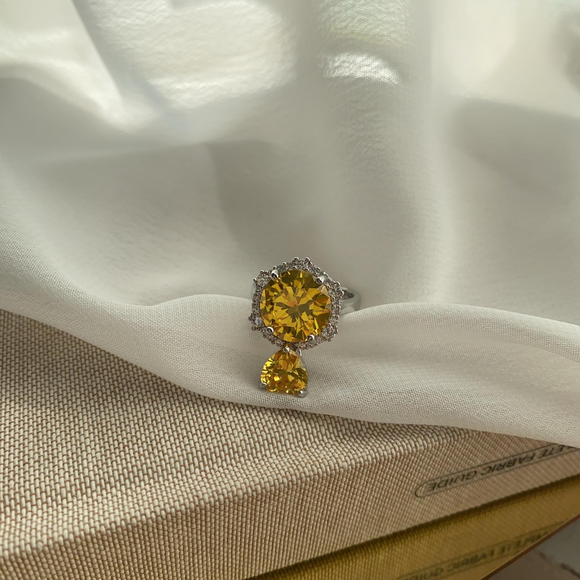 

Уникальные серьги с темпераментом в стиле легкой роскоши, французские простые универсальные супер-феи, серьги-гексаграммы, модные серьги с индивидуальностью