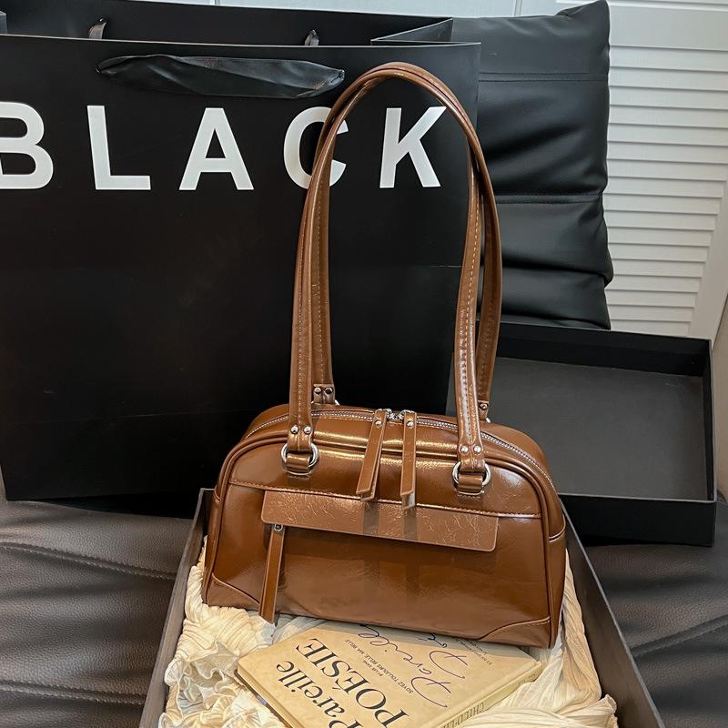 Shoulder Bag Women's New Versatile Casual Work Commuter Handbag