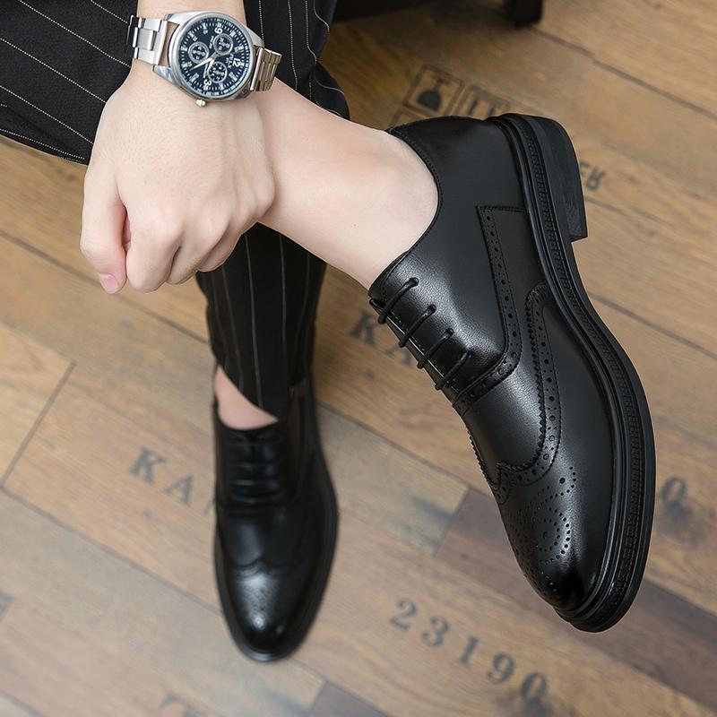 Fashion 2025 Trendy New Men's Leather Casual Shoes Retro Brown Brogue Shoes Luxurious Banquet Men's Formal Shoes High-end Quality