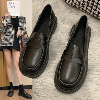 Scarpa singola donna autunno e inverno 2025 nuovo mocassino con catena fondo piatto per studentessa di scuola media madre donna