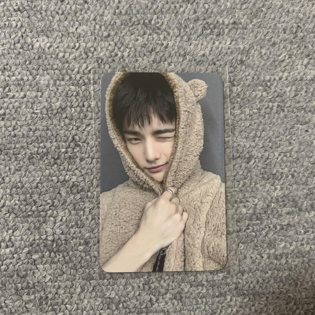 

[USED] Stray Kids KARMA FANS Resurrection Hyunjin