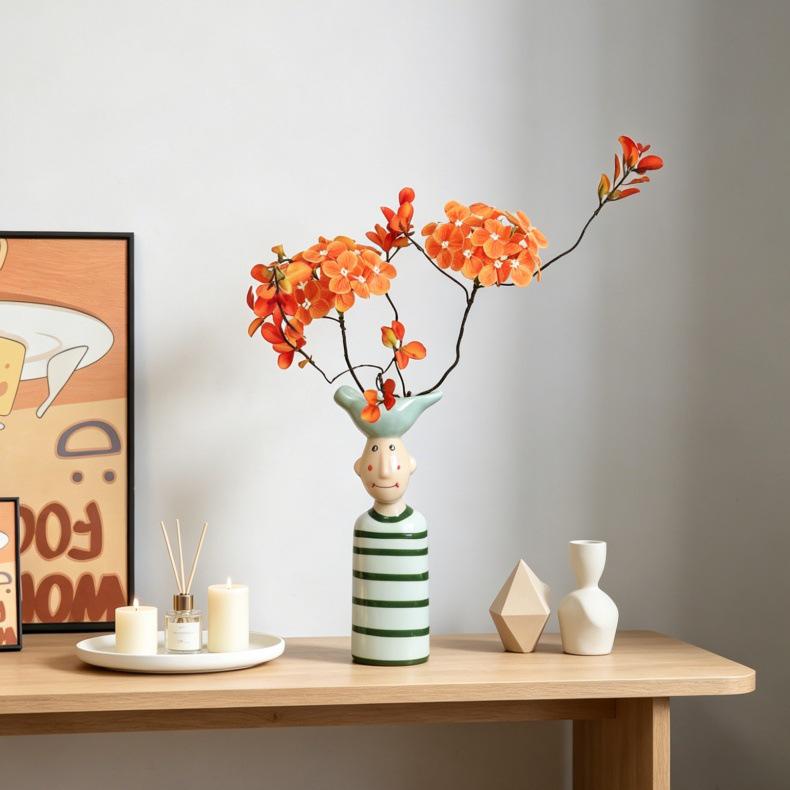 Künstlerische kleine Keramikvase für Zuhause oder Bürodekoration - Perfekt für Trockenblumen