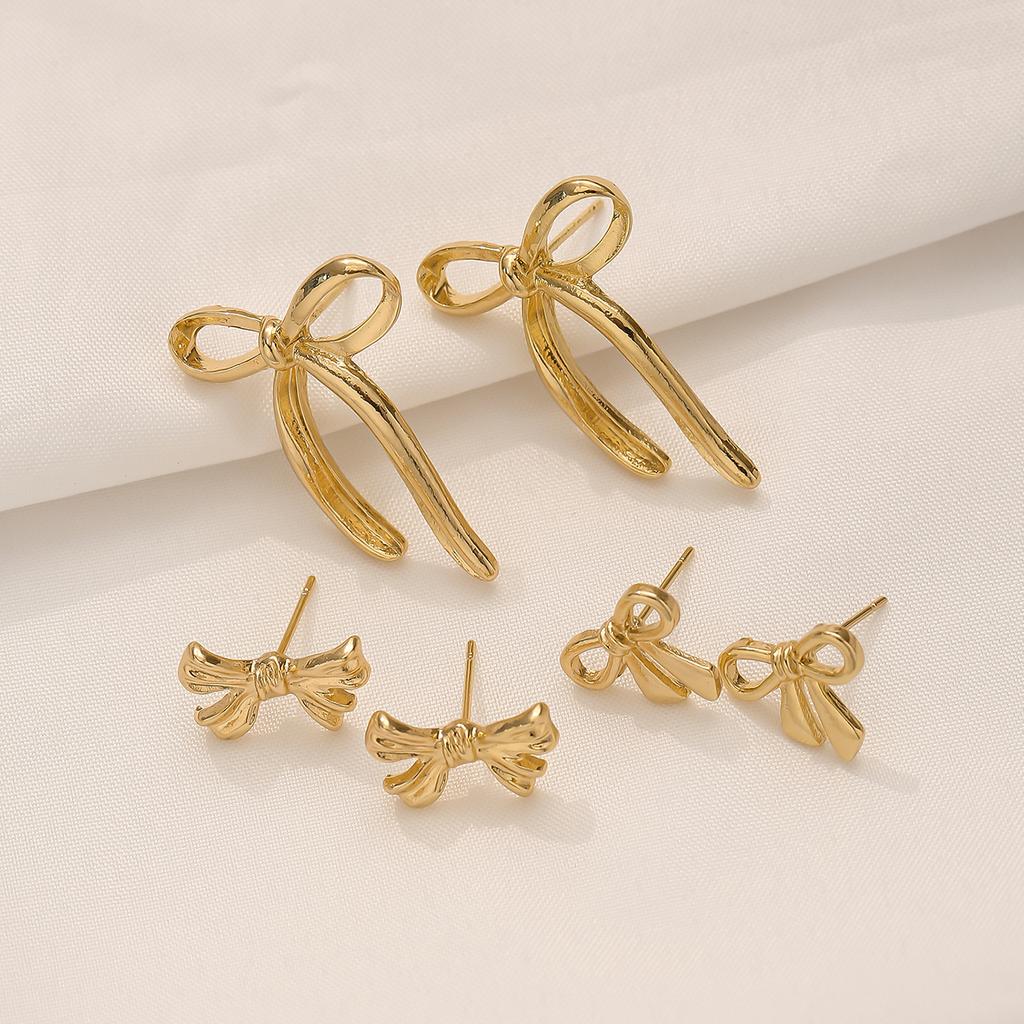 Elegant Bow Stud Earrings Exquisite Versatile Daily Wear Earring Set Women's Daily Dating Party Weddings Wear Zircon
