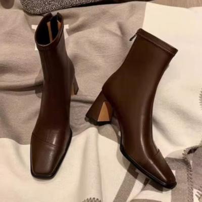 Botins Femininos de Bico Quadrado Elegantes Salto Alto Sapatos de Couro Mulher Inverno 2025 Tendência Festa Sapatos de Escritório Fad Chunky Botas Mujer