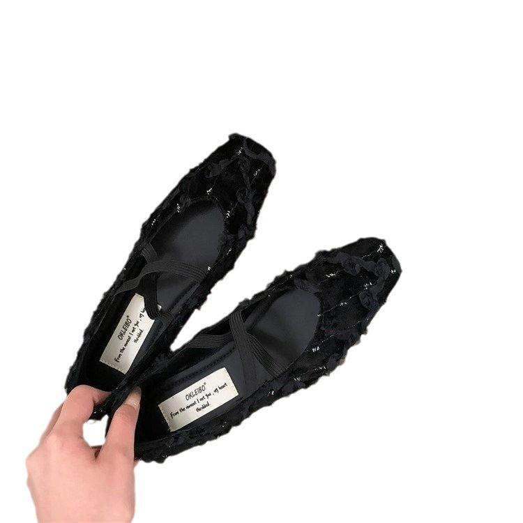 Mary Jane Shoes for Women Casual Dressy Flat Shoes Mary Janes Flats with Ankle Strap Women's Comfort Square Closed Toe Ballet Shoes for Wedding Party