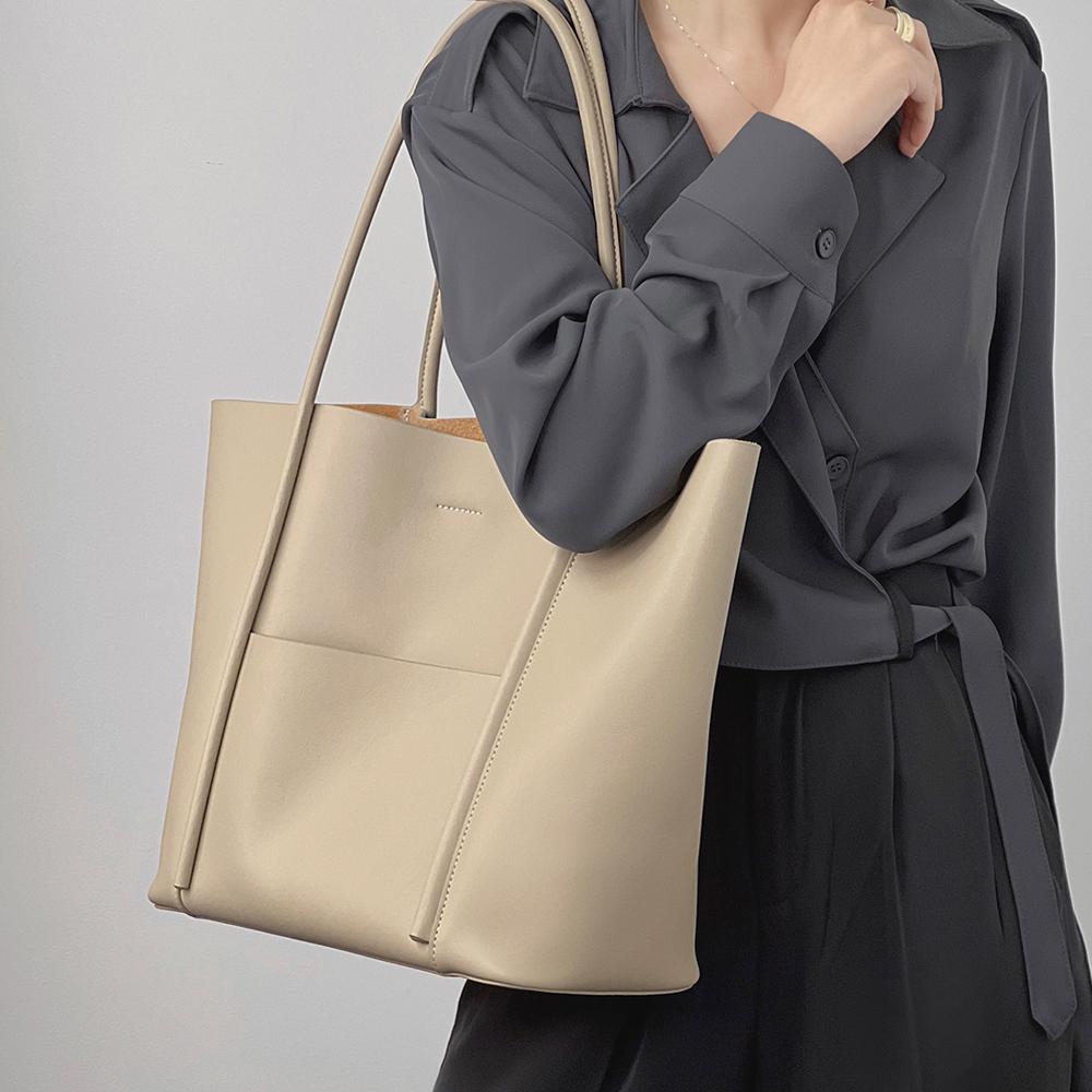 Large Capacity Handbag Women’s Roomy Bags