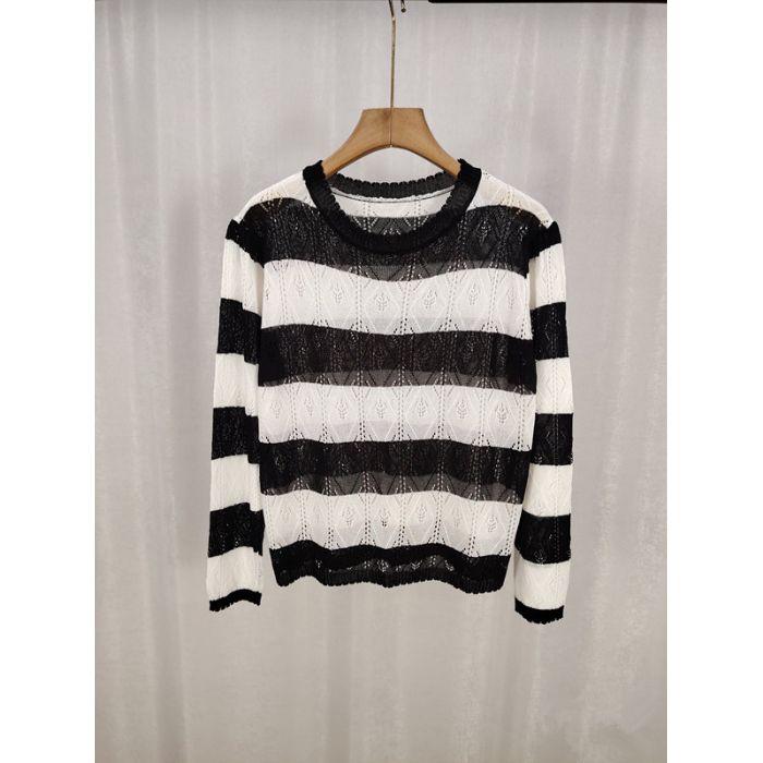 Nový krátký, volný a tenký dámský svršek pletený svetr s háčkovanými a prolamovanými vzory