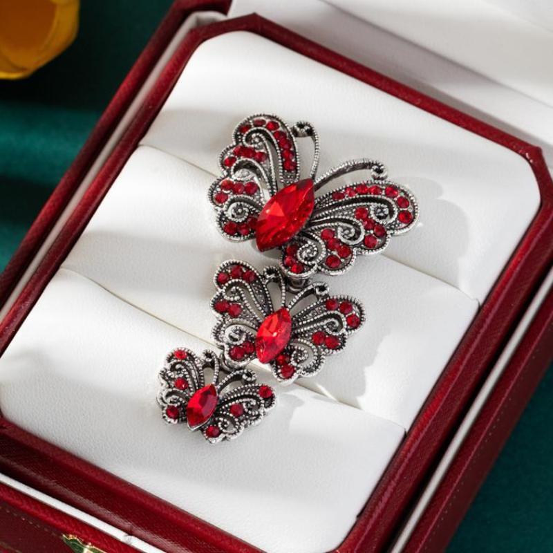 Персонализированные роскошные броши с тремя бабочками, украшенные стразами, для женщин, для одежды, пальто, вечеринок, ювелирные аксессуары, подарки. A2