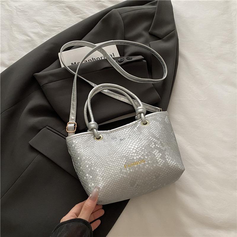 

Small bag women s new high-end retro simple bucket bag women s messenger bag casual shoulder bag