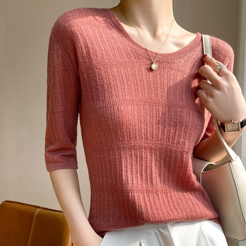 Women's Wool Knit Top, Loose Fit, 3/4 Sleeve, Crew Neck, Base Layer - Spring/Autumn 2023.