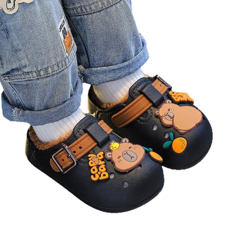Kapibara children's cotton slippers for winter, warm and plush-lined, waterproof, suitable for boys and girls, for outdoor wear, with covered heel