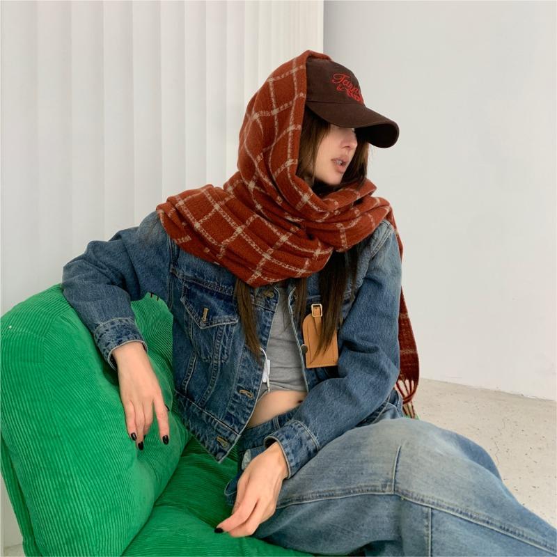 Soft waxy plaid scarf for girls to keep warm in winter Thickened scarf Retro plaid knitted scarf New