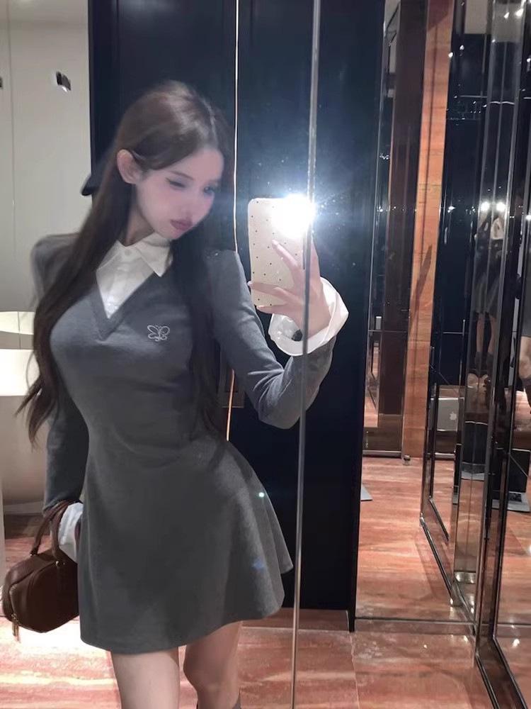 

Корейское платье-поло Sweet & Hot из двух частей — облегающий крой, короткая юбка для начала осени 2024 г. S