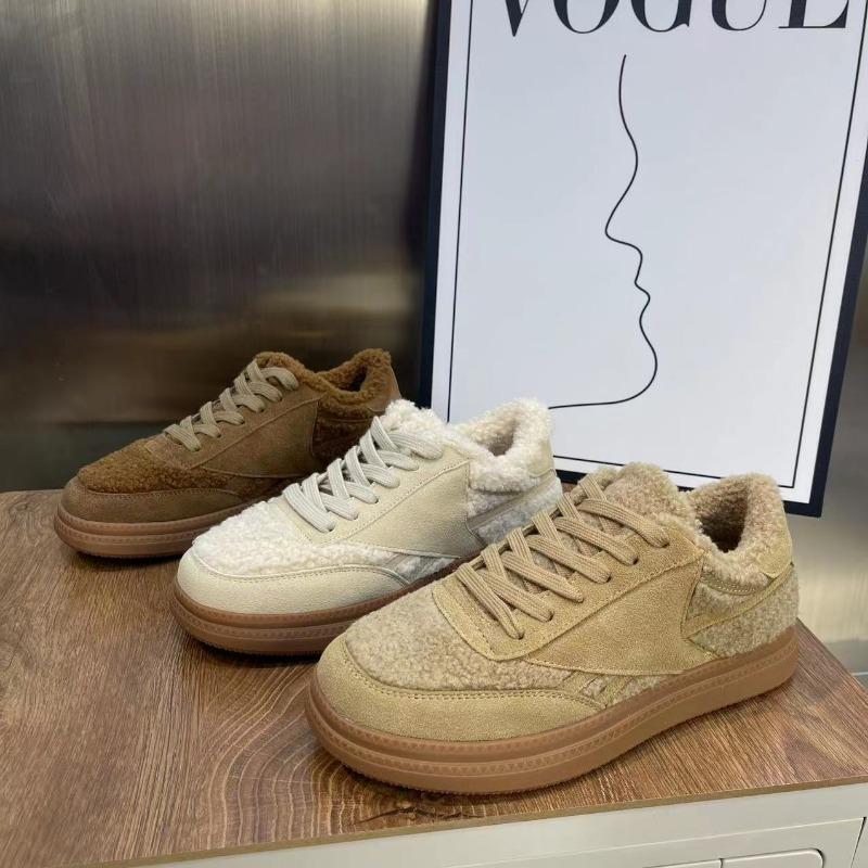 Thick-soled Velvet Women's Shoes New Winter Lamb Wool Shoes Casual Sports Board Shoes Versatile Cotton Shoes