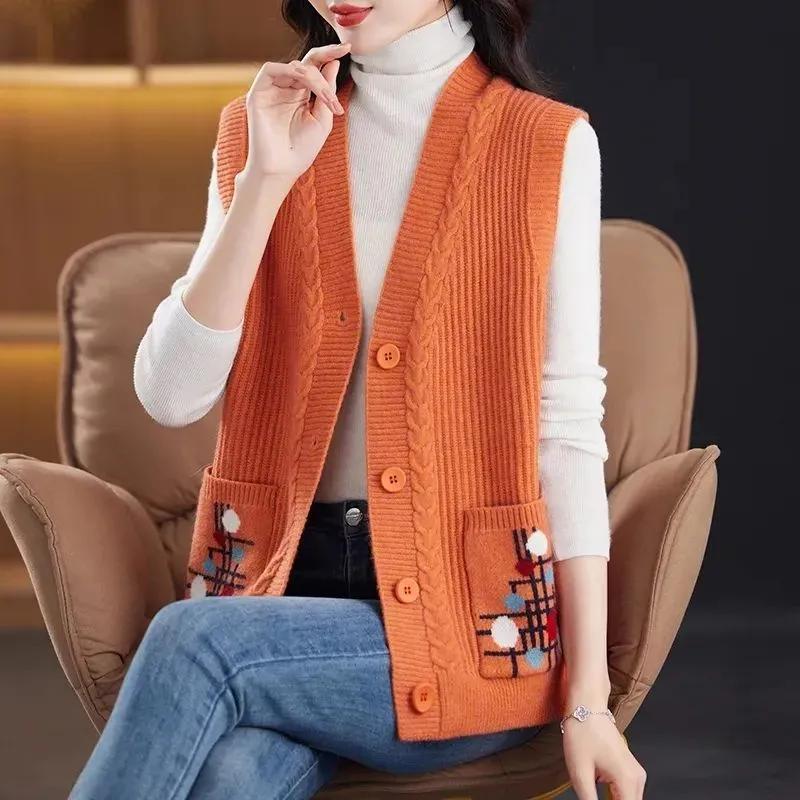 Fashionable Women's Spring and Autumn Sweater Sleeveless Needle Cardigan Women's Plus Size Loose Vest Sweater
