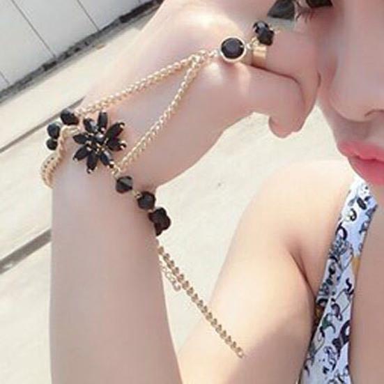 Flower Shape Luxury Hand Harness Bracelet Women Adjustable Finger Ring Bracelet Jewelry