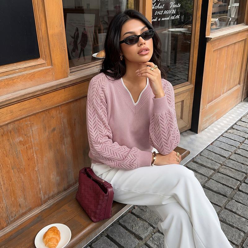 Autumn 2026 Pink Color Block V-neck Pullover: French Relaxed Fit, Hollow Design, Long Sleeve Sweater.