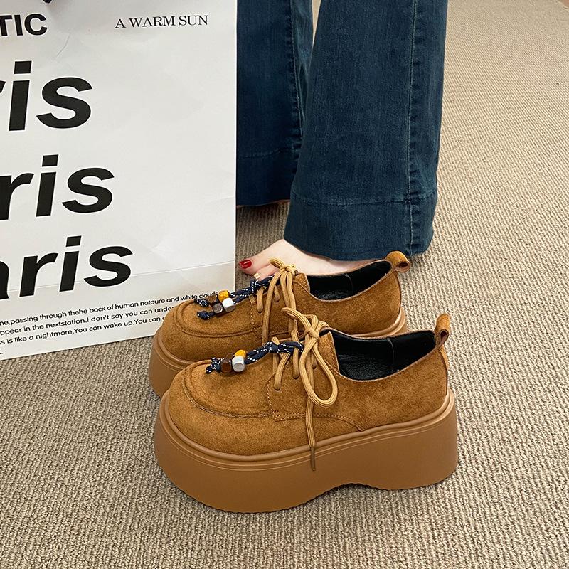 Boken Schuhe mit Plateausohle Damen All-inclusive Höhenerhöhung Herbst 2025 neue Modelle mit Röcken, Schnür-Loafer, lässige Einzel-Schuhe