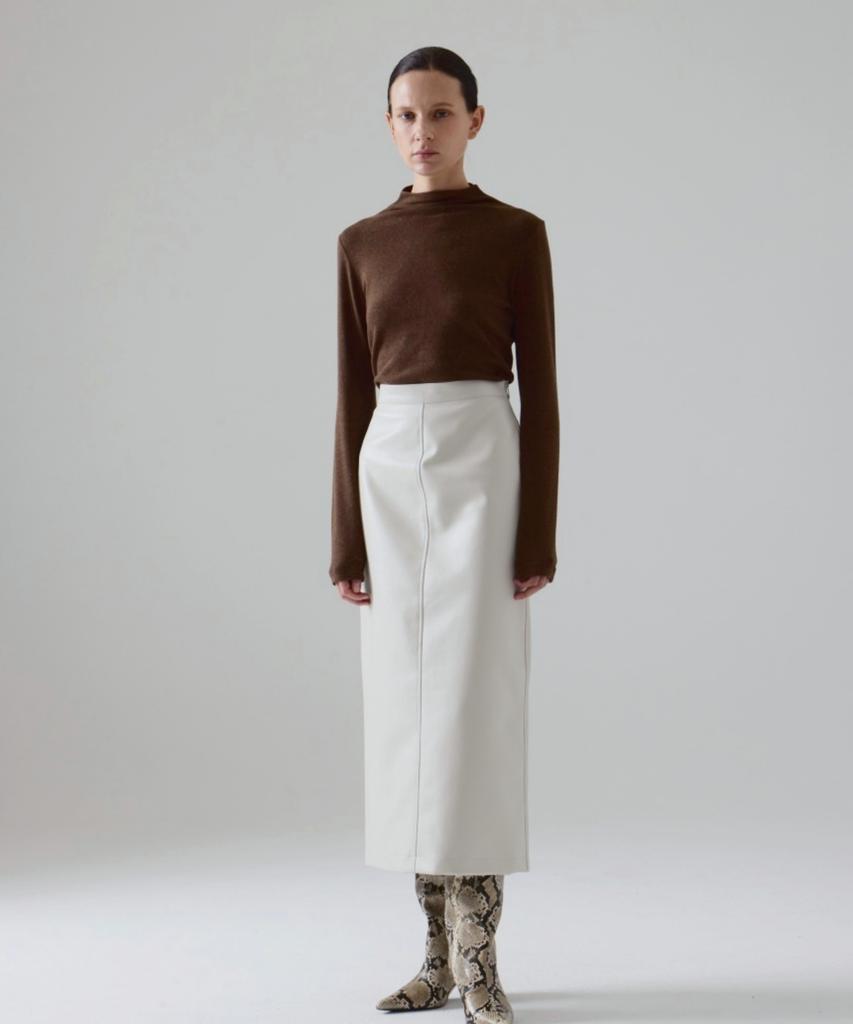 Owaiwai Leather Long Cutout Skirt_Cream