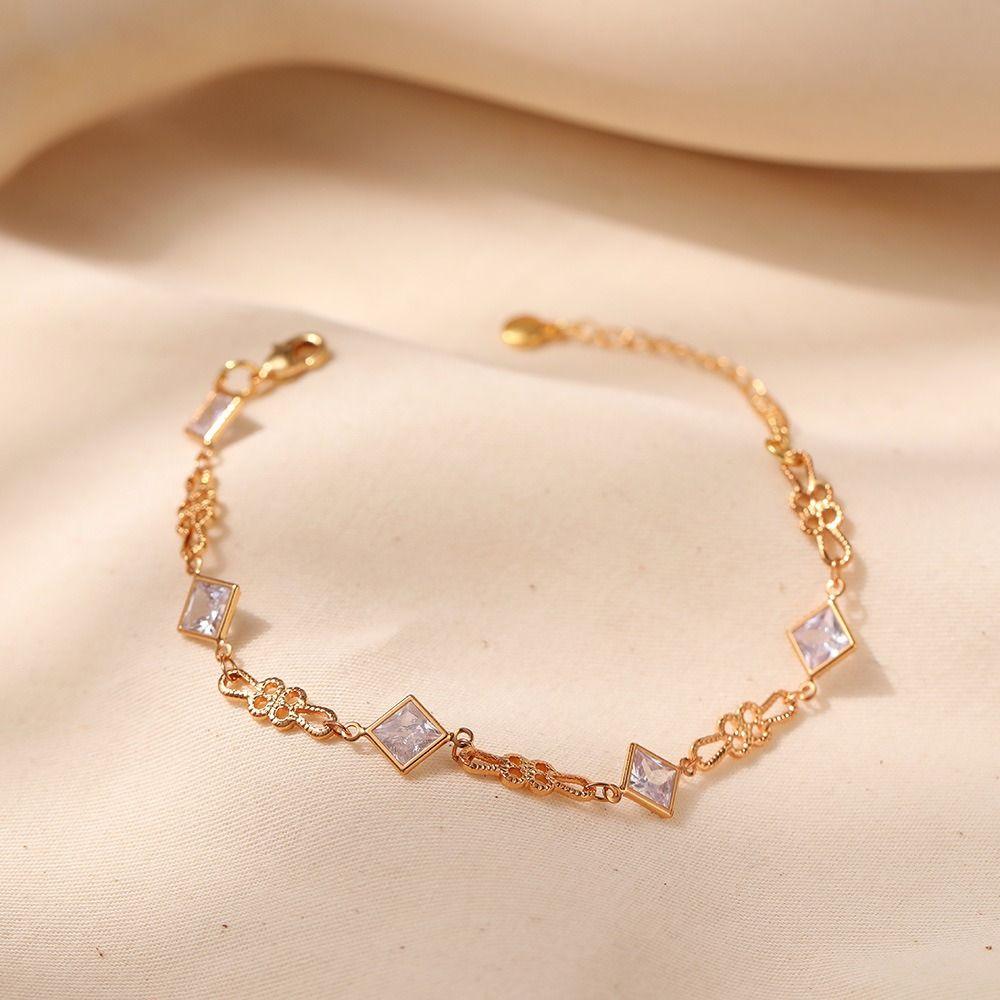 

Waterproof Luxury Geometry Bangle Jewelry Cubic Cuff Bracelet Female Lady Girl білий