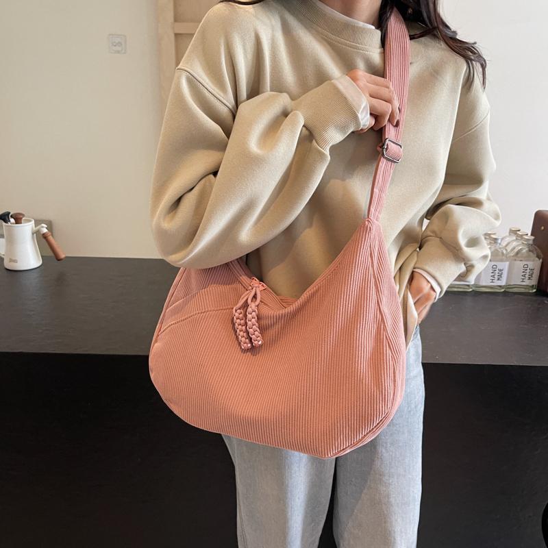 Сумка хобо женская сумка через плечо большая вместительная сумка для поездок на работу — фото 18