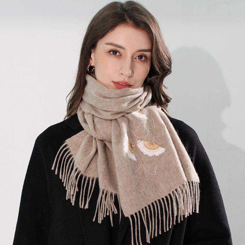 30Cm Woolen Embroidered Pure Wool Scarf, Autumn and Winter Versatile Shawl Thickened To Keep Warm