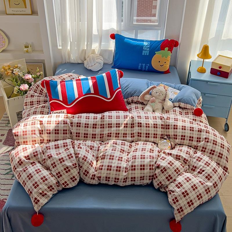 

4 шт. Комплект постельного белья с позиционированием по сетке (1*Пододеяльник + 1 простыня + 2*Наволочки, Декоративный пододеяльник с помпонами и наволочки 150x210cm 4pcs