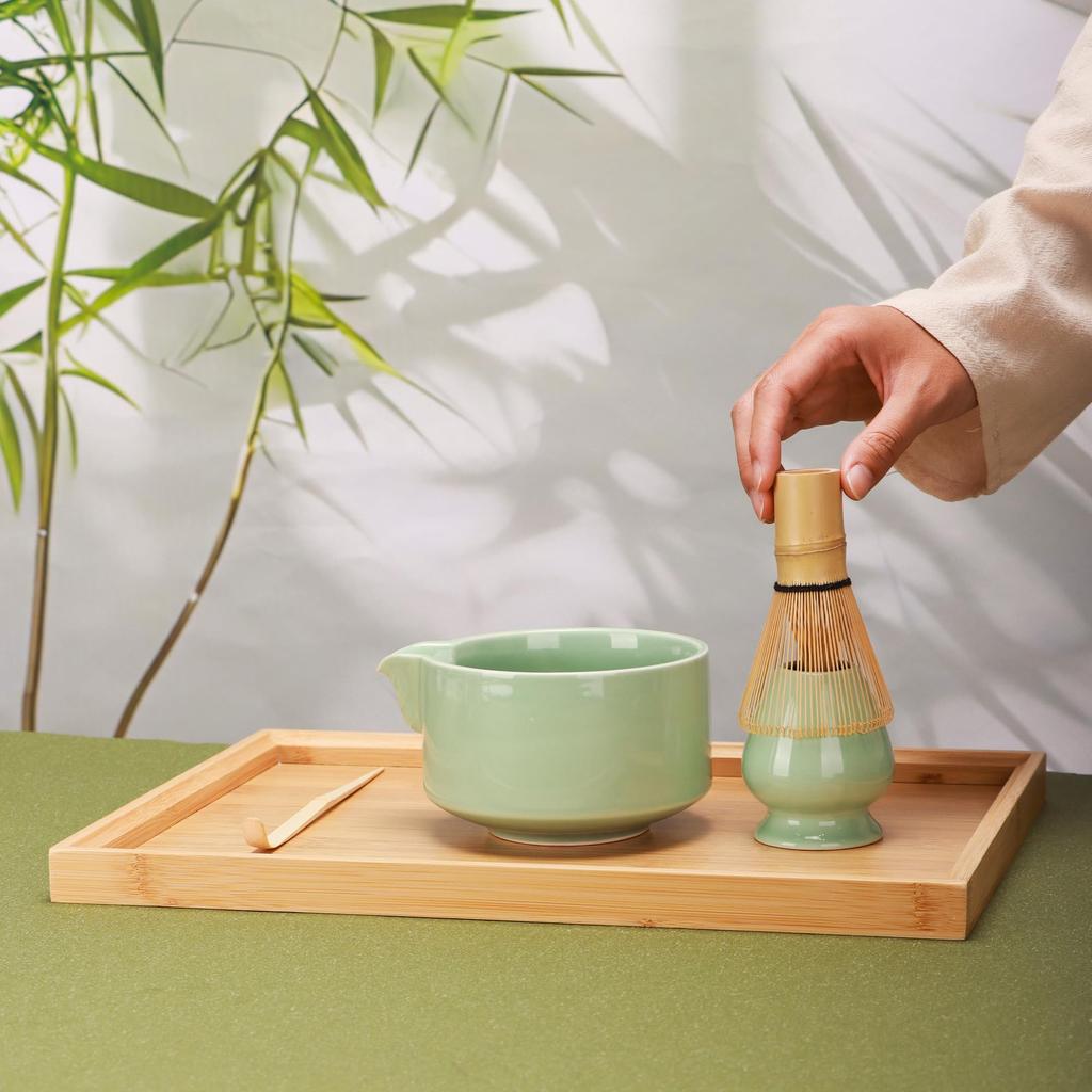 DiDiBirDi Matcha Tea Whisk Set, Bamboo Tea Whisk, Traditional Spoon, and Ceramic Tea Stand (Green)