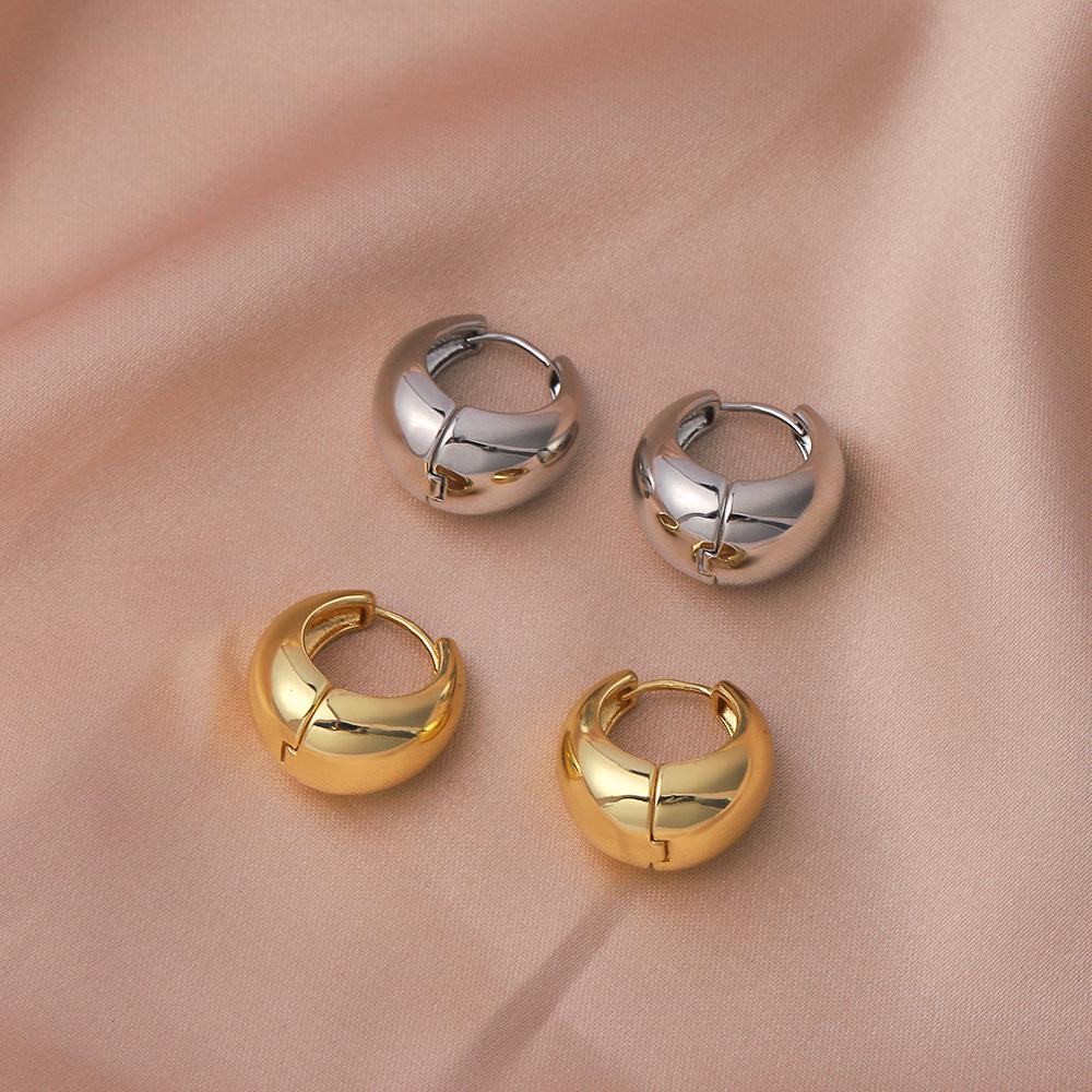 French Retro High-End Ear Cuffs: Women's Versatile Hoop Fashion Circle Earrings for Square and Round Faces
