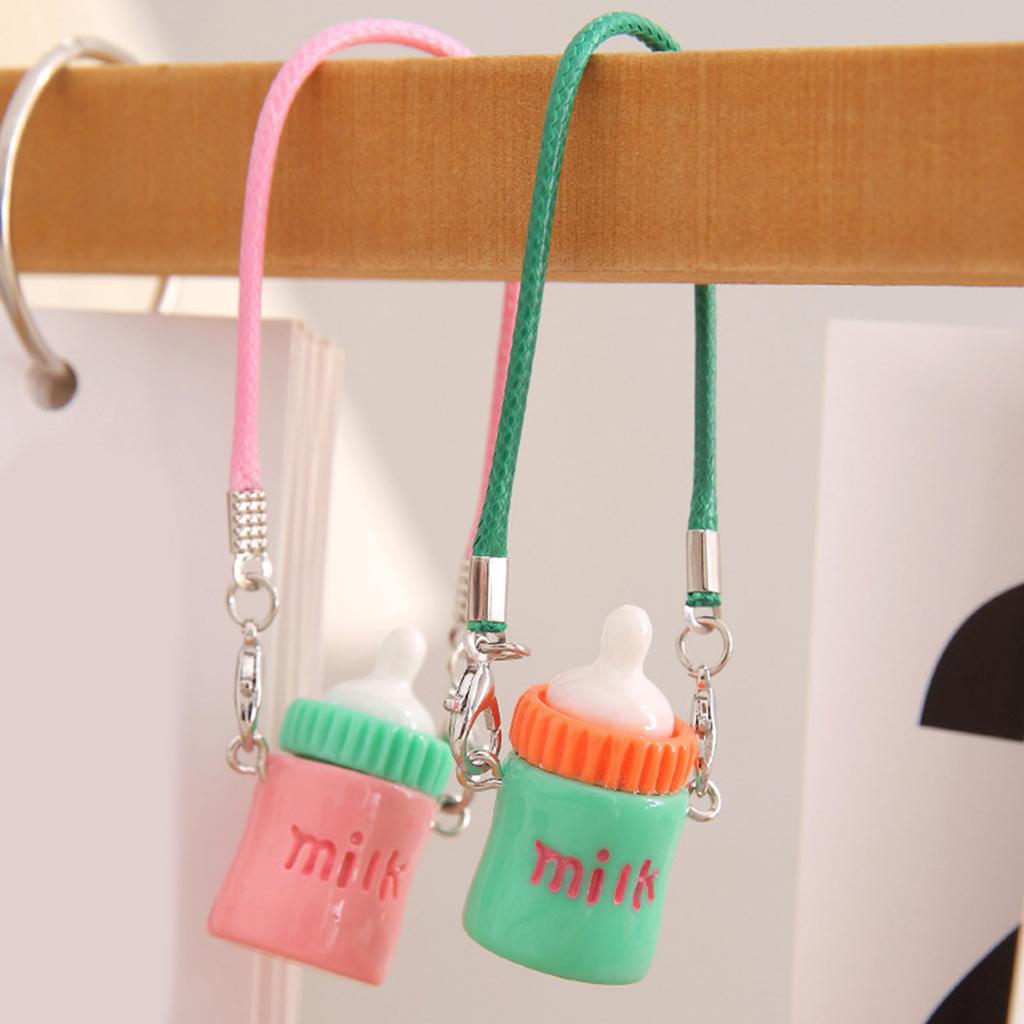 Mehrzweck Kleiner Wasserflaschenanhänger Resin Schlüsselanhänger Zubehör Praktisch für Mädchen Puppenhausdekoration Geschenke