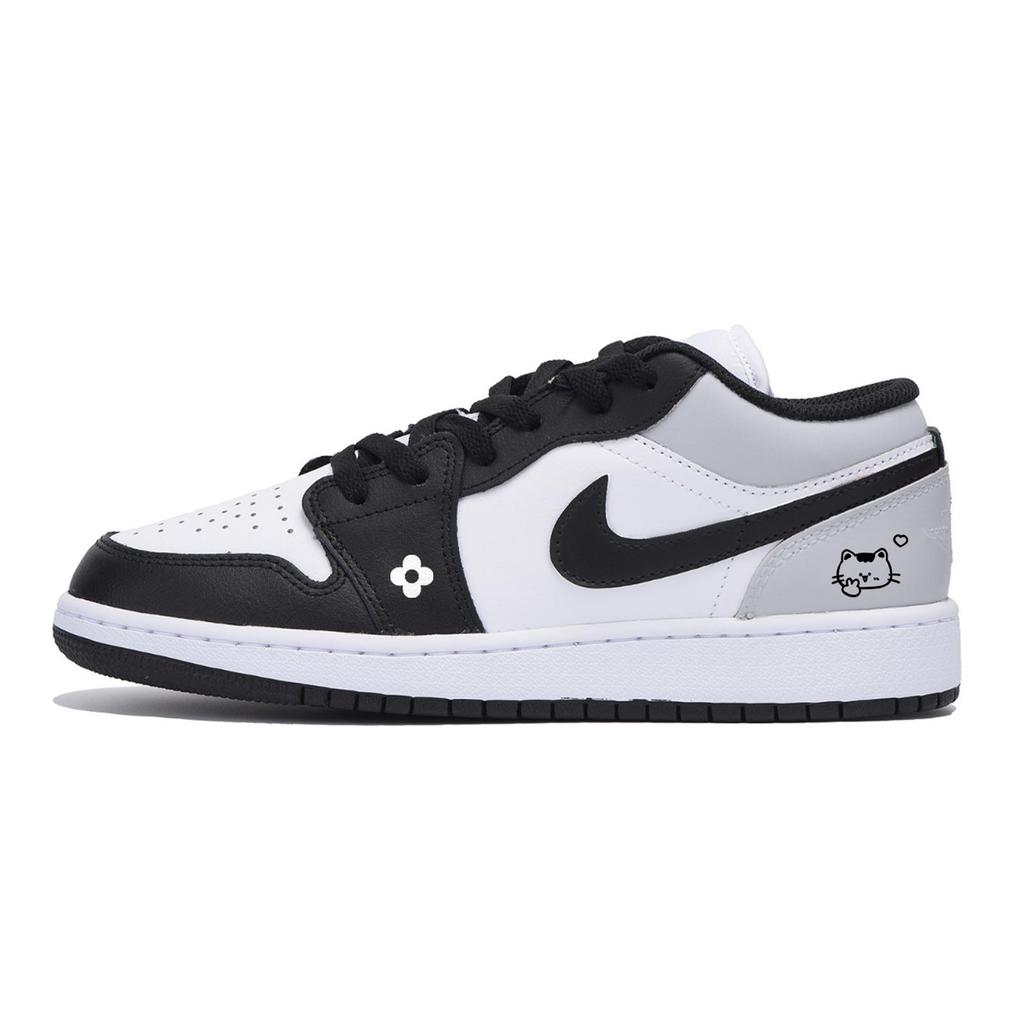 Jordan Air Jordan 1 Slip Resistant Abrasion Resistant Low top Vintage Basketball Shoes Men's White Black Gray 553558-131(Team85-)
