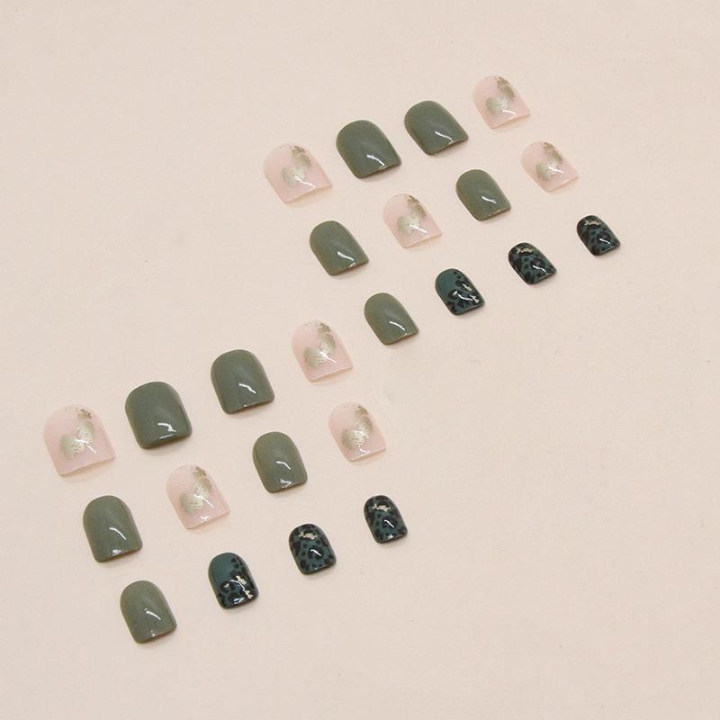 Short Fresh Green Leopard Print Fashion Gold Foil Natural Wear Nail Whitening Nail Piece Fake Nail