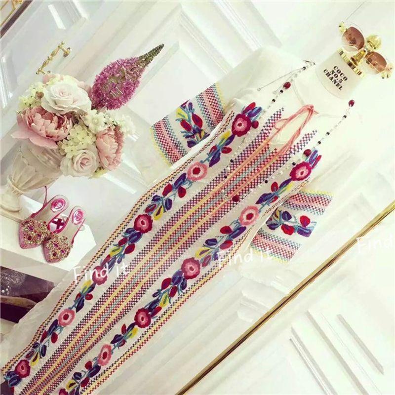 

Fjia Этнический Стиль Мода Богемное Платье с Боковым Разрезом и Цветочной Вышивкой, Платье для Отпуска, 3 Цвета Beige White M